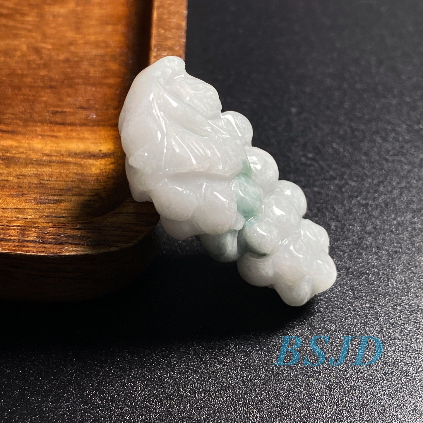 Traubenform Anhänger grüne Jade Natur Grade A Jade Burma Jadeit Perlen DIY Halskette Schmuck Geschenk 翡翠 葡萄挂件