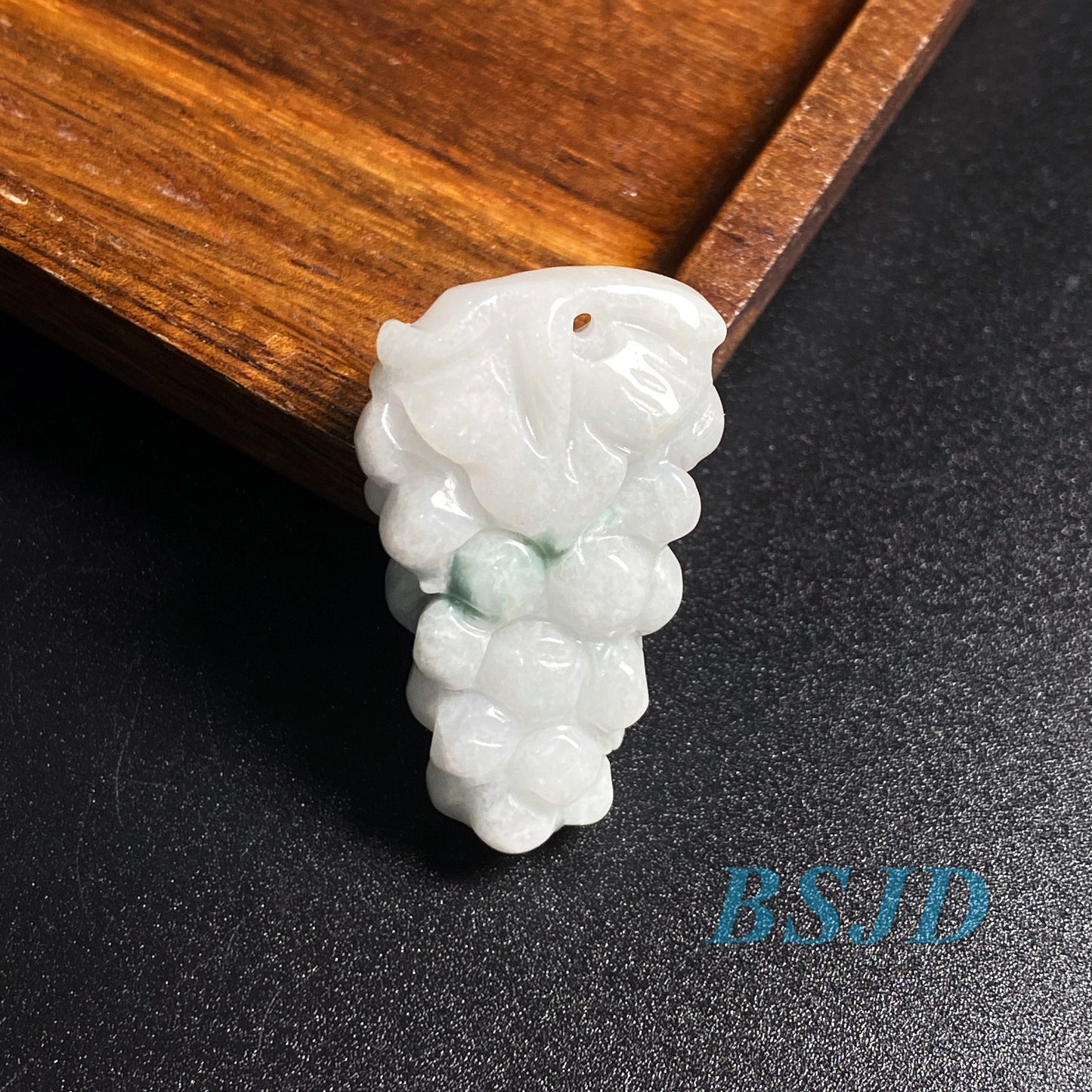 Traubenform Anhänger grüne Jade Natur Grade A Jade Burma Jadeit Perlen DIY Halskette Schmuck Geschenk 翡翠 葡萄挂件