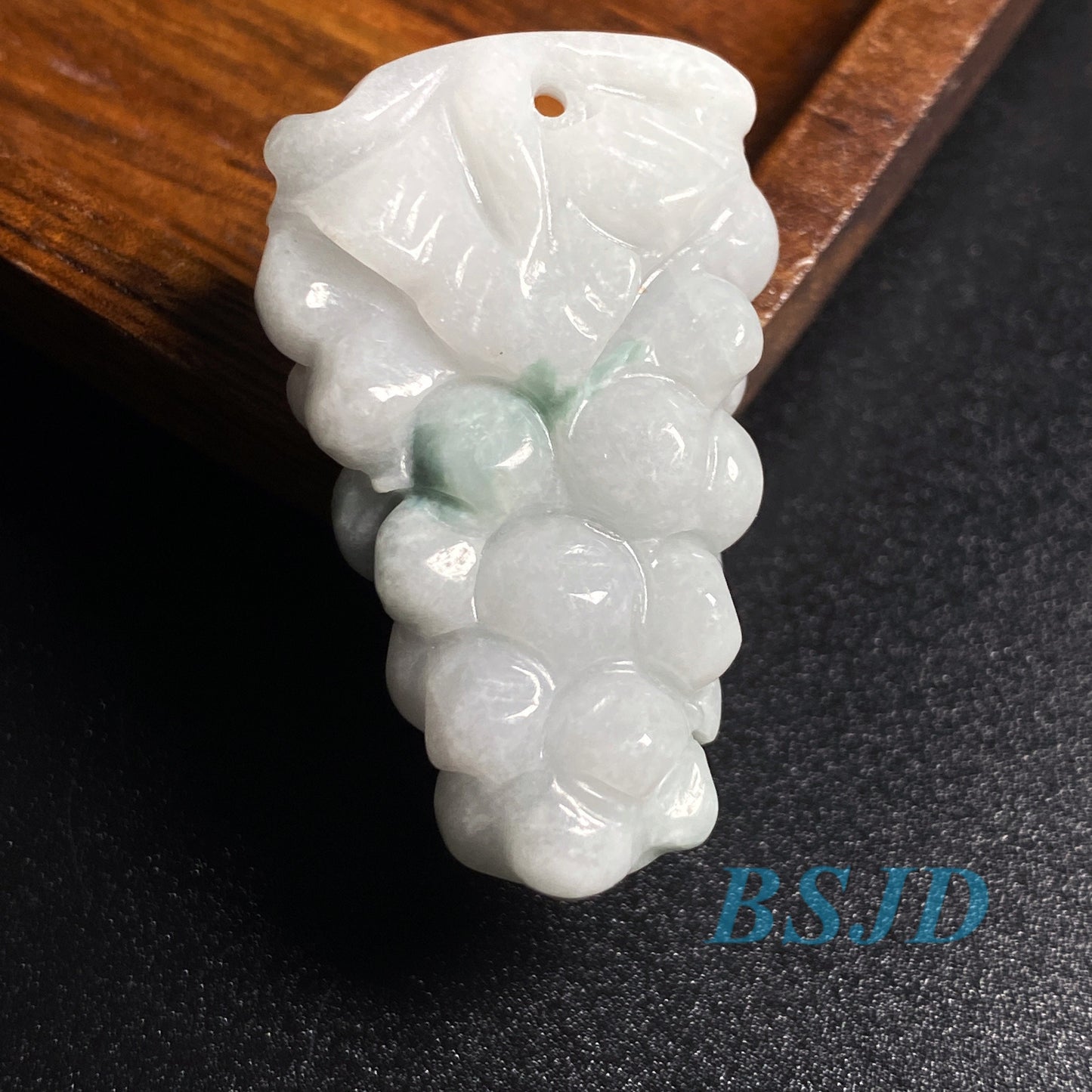 Traubenform Anhänger grüne Jade Natur Grade A Jade Burma Jadeit Perlen DIY Halskette Schmuck Geschenk 翡翠 葡萄挂件