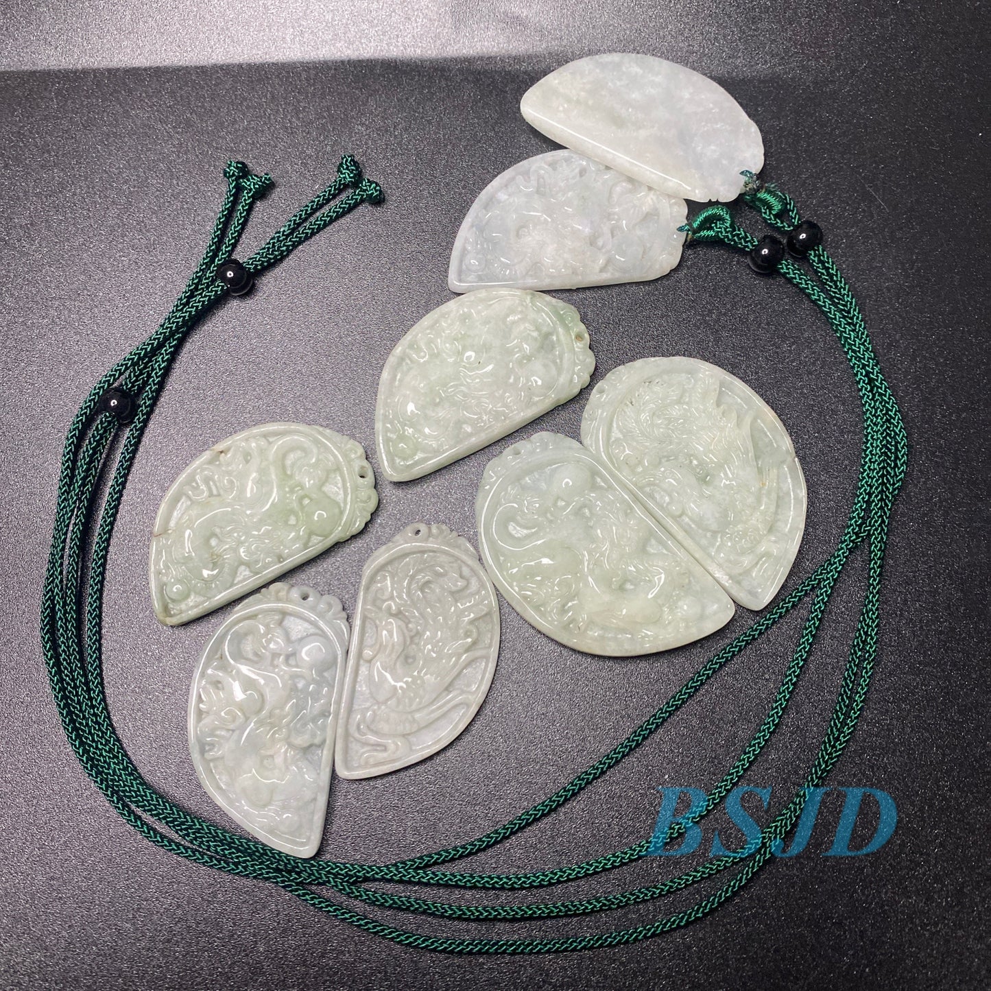 1 Paar Vintage Herzform Grade A Jade Gebrochenes Herz Drache und Phönix Grüne Jade ICE Jadeit Valentinstag Anhänger Le Retro