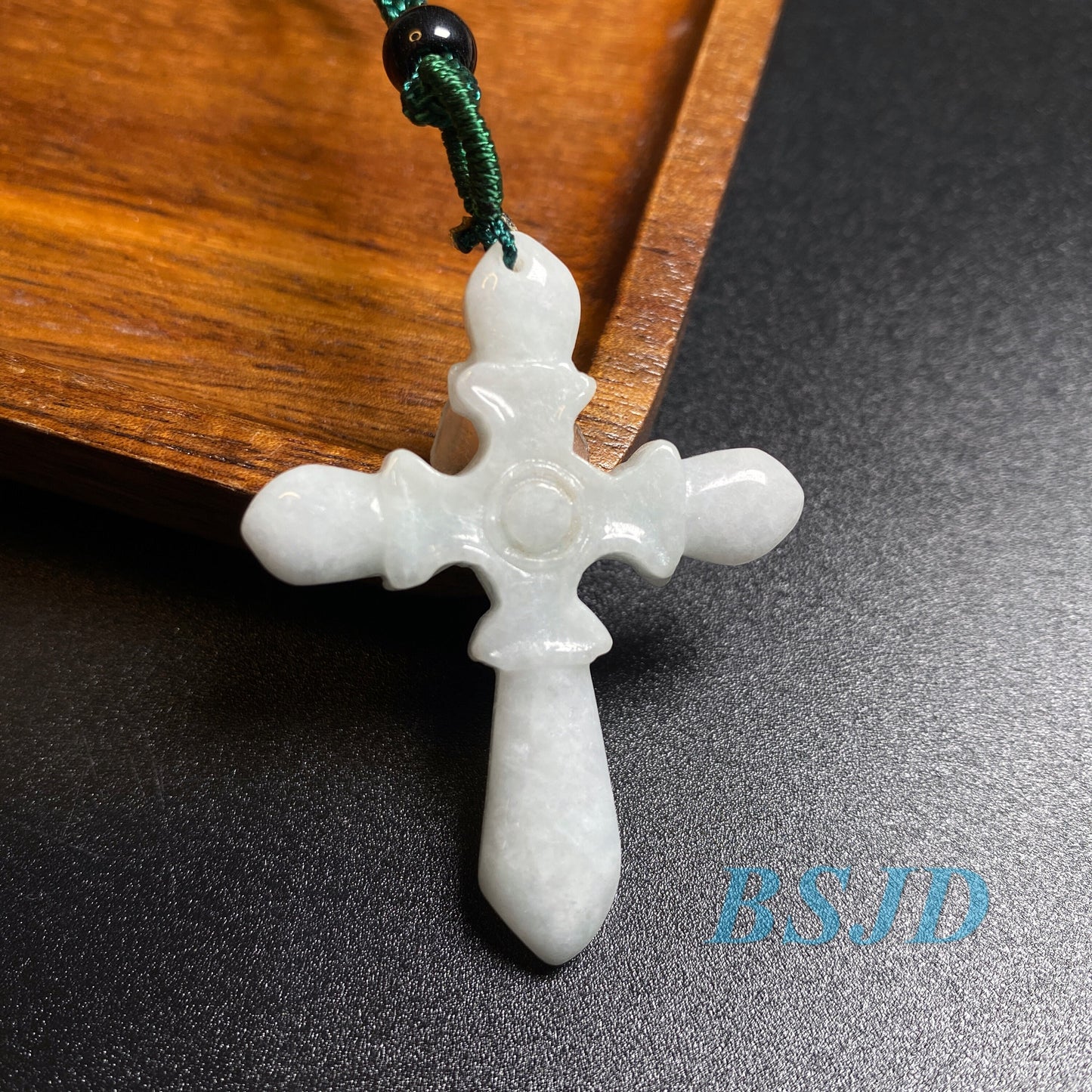 Wholesale crucifix Cross Pendant Natural Gray Grade A Jade ICE Jadeite Burma jade Beads