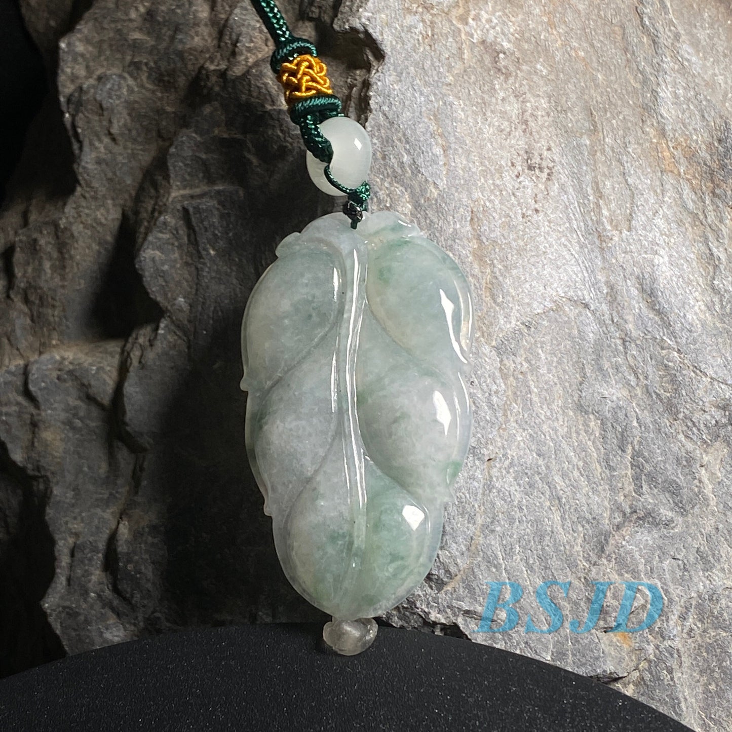 Leaf Ice Glass JADE Hand craved Natural（Grade A）Green Jadeite Lady pendant necklace BEADS Anhänger  Gemstone jadeit  Hanging A stone