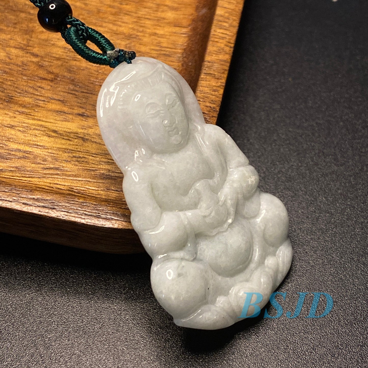 10PCS Feicui KWAN YIN Guanyin natürliche grüne Grade A Jade ICE Jadeit chinesische geschnitzt, Dame Jadeit Anhänger Mann Halskette Statue