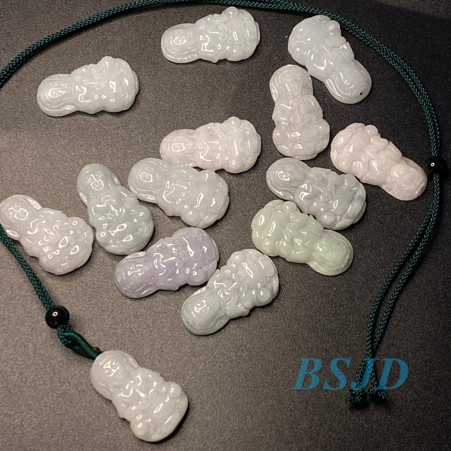 30PCS Wholesale Guanyin Pendant Natural Grade A Jade KWAN YIN Green ICE Jadeite Burma jade Beads Chinese Carved Myanmar Jadeite Jewelry gift