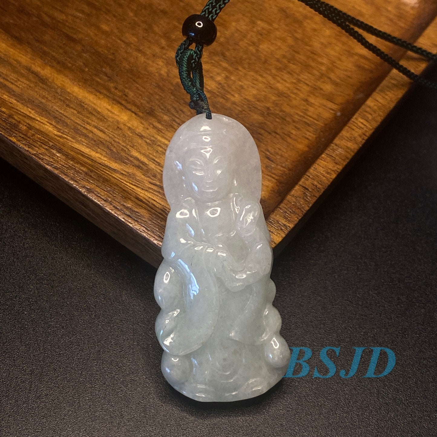 Großhandel KWAN YIN Guanyin Natur Grade A Jade ICE Jadeit Myanmar Jadeit Anhänger Halskette Buddha Statue Schnitzerei