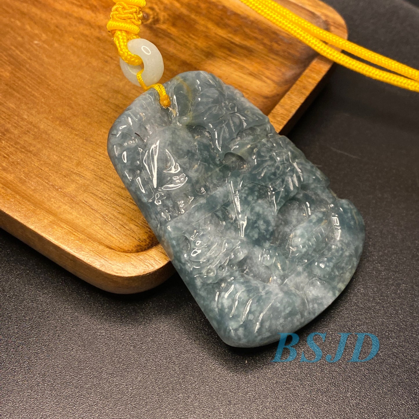 BSJD Großhandel Natürlicher Blauer Jadeit Grade A Jade Landschaft Anhänger Landschaft Berg Halskette Schmuck Jade Geschenk