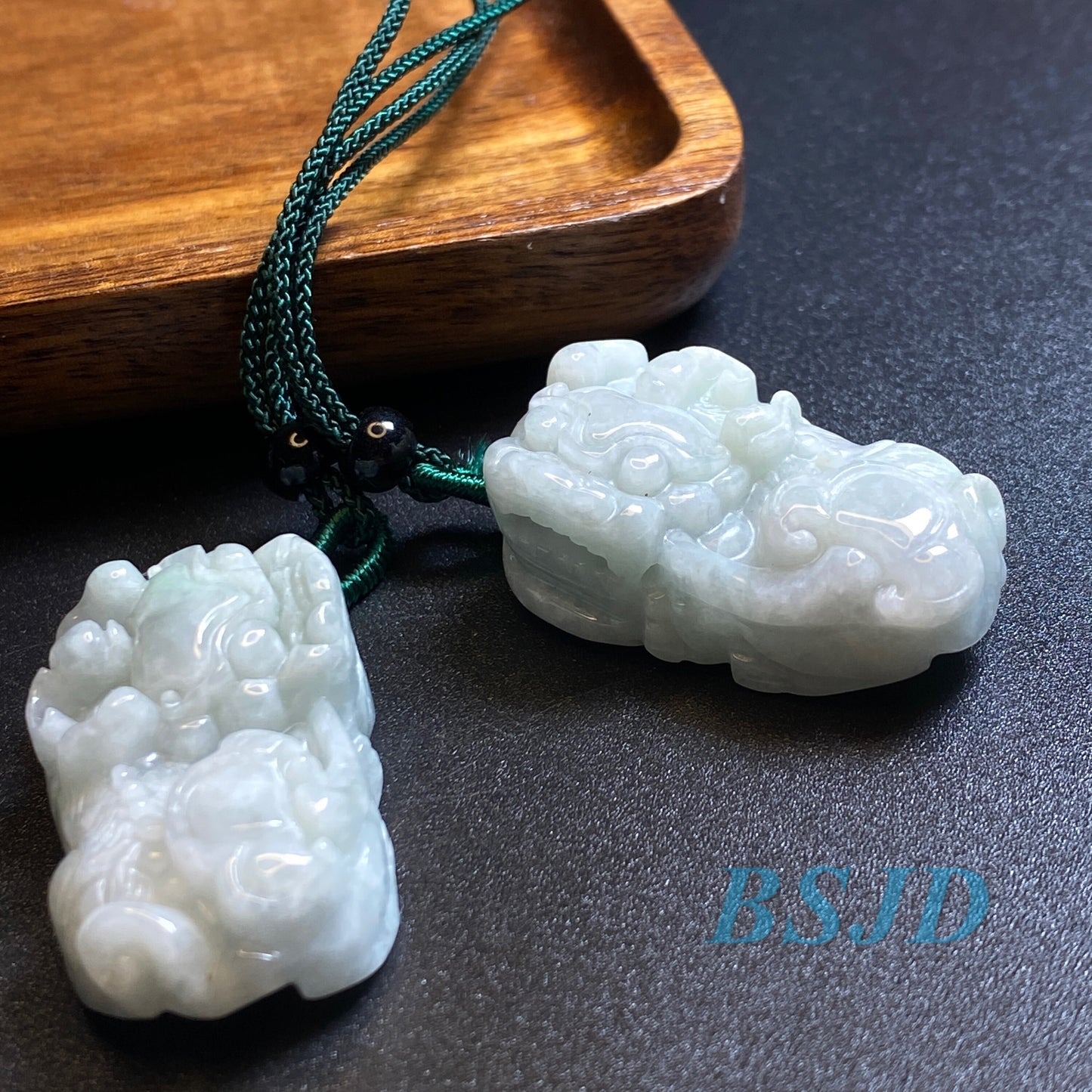 1 Paar Pixiu-Anhänger, Burma-Jade, handgefertigt, Myanmar-Jadeit, Geschenk für ihn, Jade der Güteklasse A, Jade-Geschenk