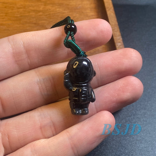 Natürliche schwarze Jadeit 3D Spaceman Guatemaltekischer Jadeit Astronaut Perlen Grade A Jade DIY Anhänger Kind Jade Geschenk