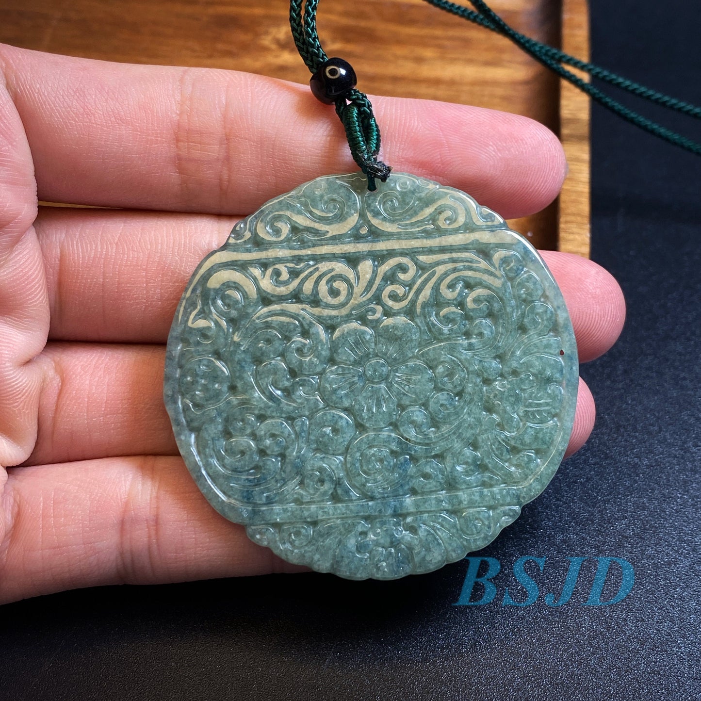 Vintage Bat 福 Grade A jadeite pendant Natural Green Burma jade Grade A Jade ICE Jadeit hand Carved Myanmar stone hanging necklace Beads