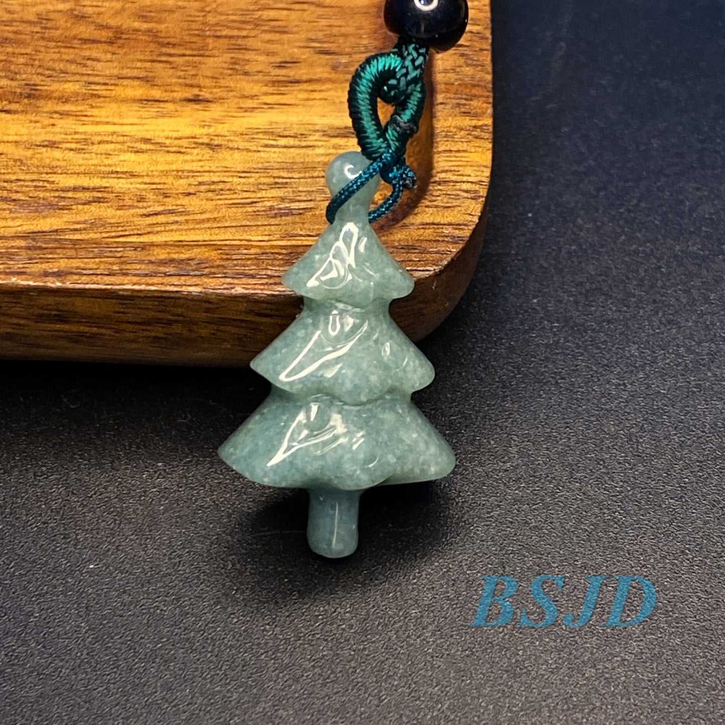 3D süßer Weihnachtsbaum Anhänger Natur Grün Grade A Jade Burma Jadeit Cartoon Perlenohrringe blaue Jade Weihnachtsgeschenk Jade Geschenk