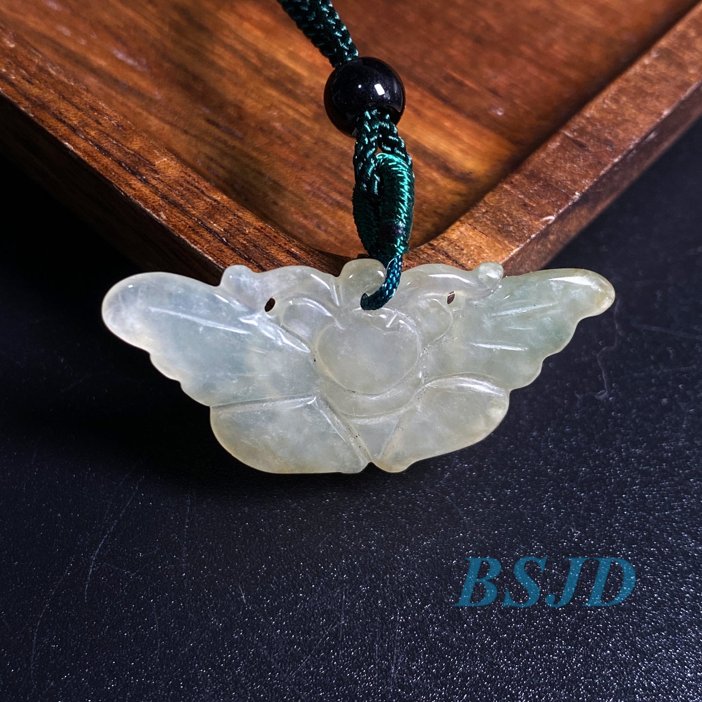 Schmetterling Anhänger Natur Grade A Jade Feminin Grün Jade ICE Jadeit Burma Jade Chinesische geschnitzte Dame Baby Jadeit Halskette