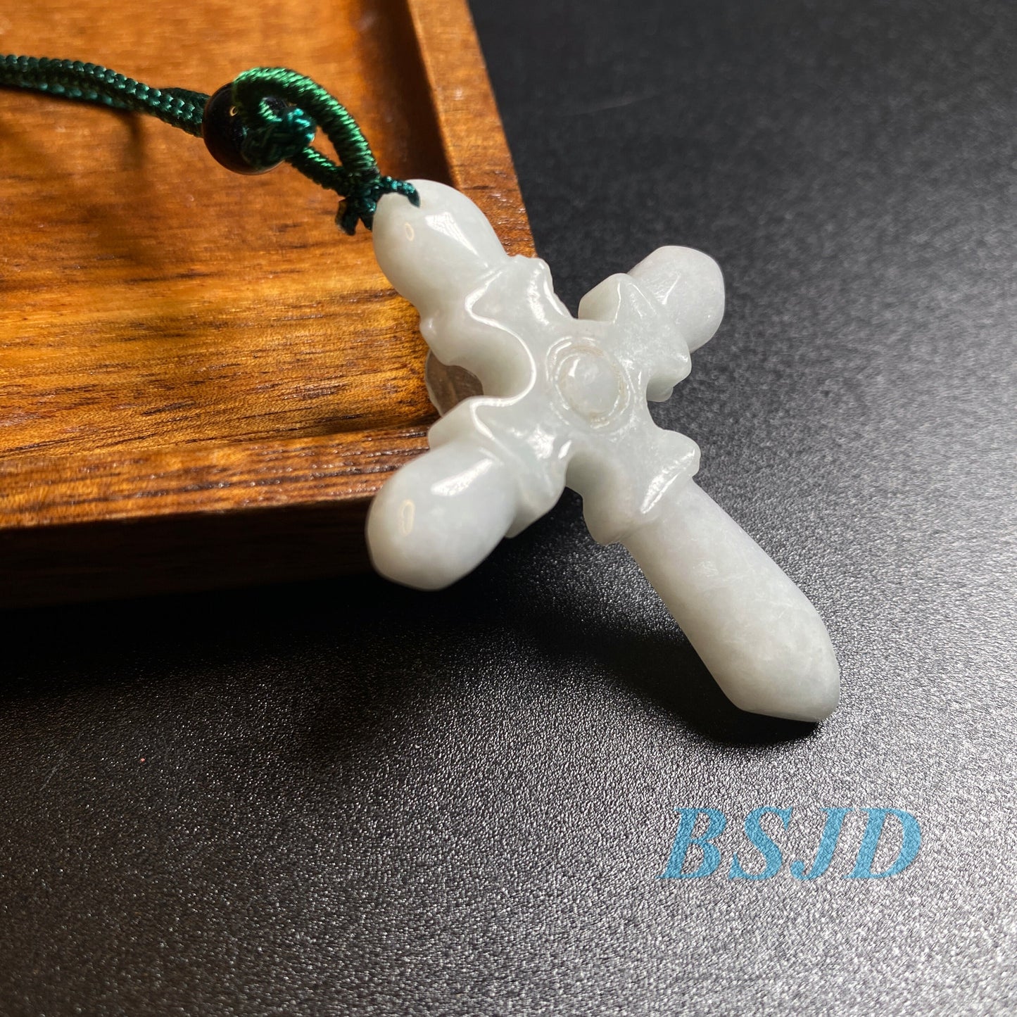 Wholesale crucifix Cross Pendant Natural Gray Grade A Jade ICE Jadeite Burma jade Beads