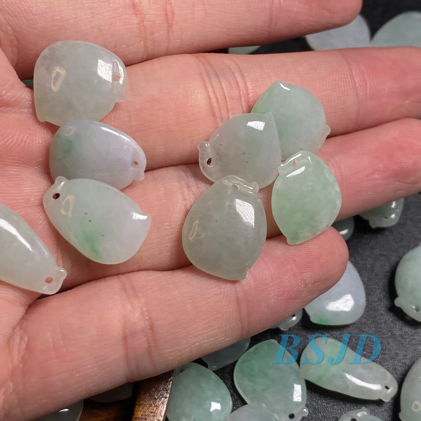 Wholesale Peach beads Natural Green Grade A Jade ICE Jadeite Myanmar jade Pendant necklace jade gift