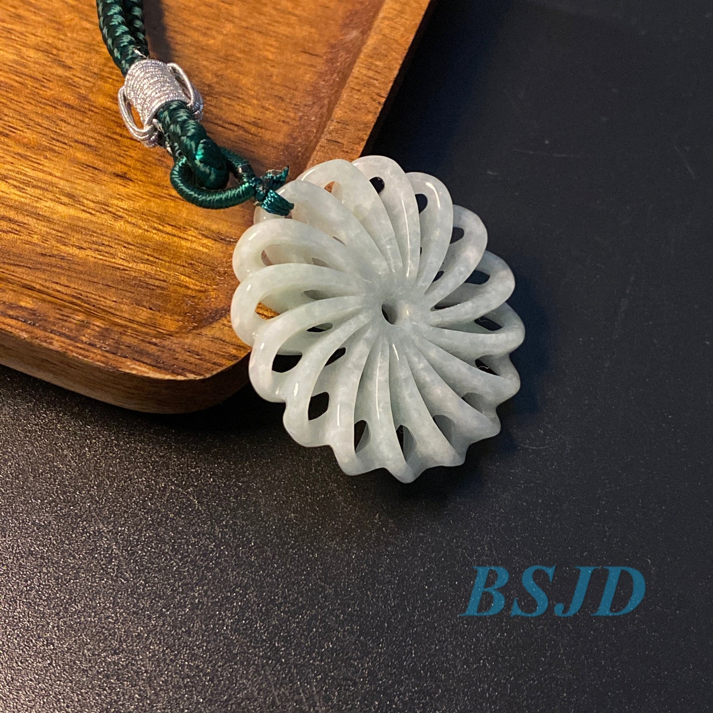 Hallow Flower pendant Natural Grade A jade Green Jade ICE Jadeite Chinese Carved ,Myanmar