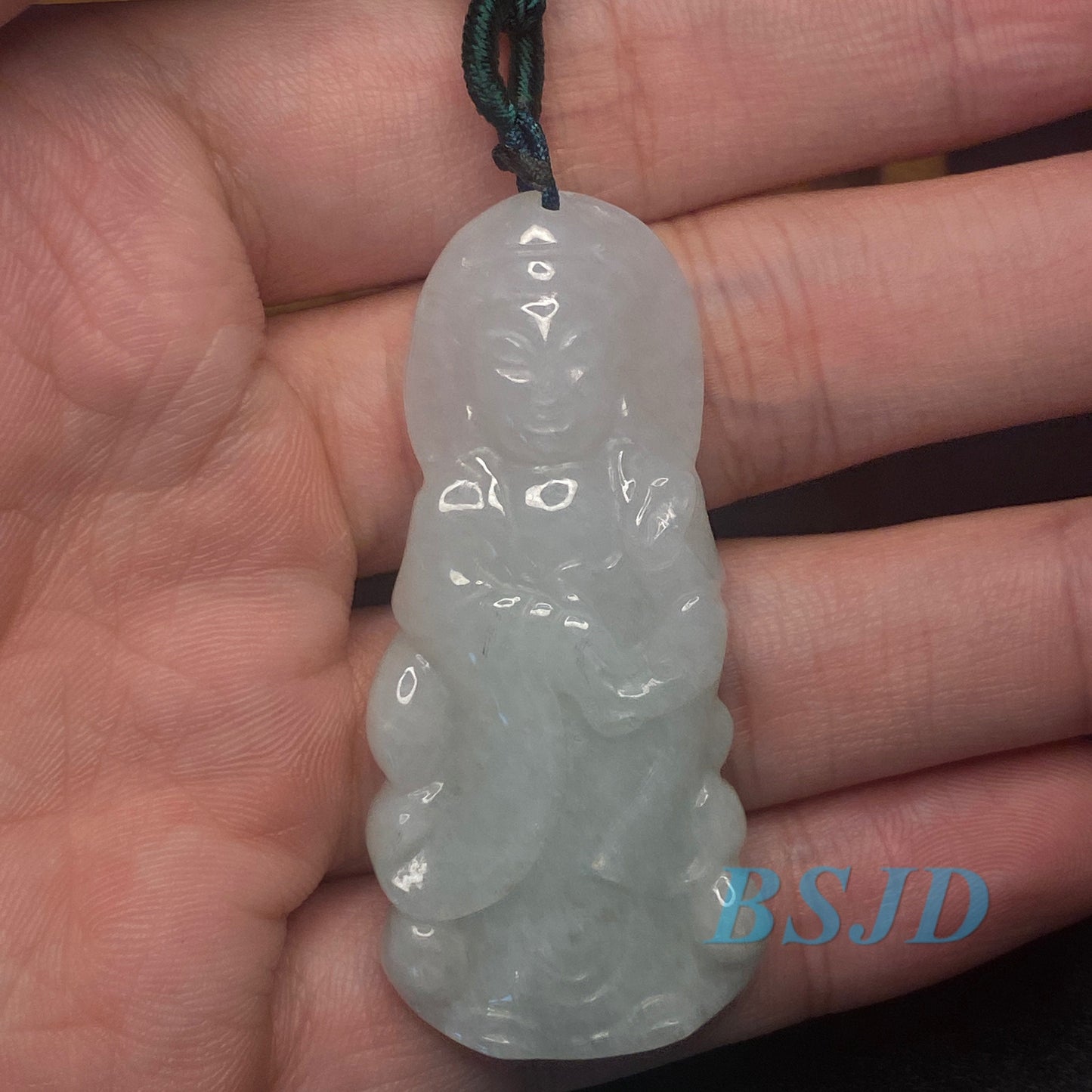 Großhandel KWAN YIN Guanyin Natur Grade A Jade ICE Jadeit Myanmar Jadeit Anhänger Halskette Buddha Statue Schnitzerei