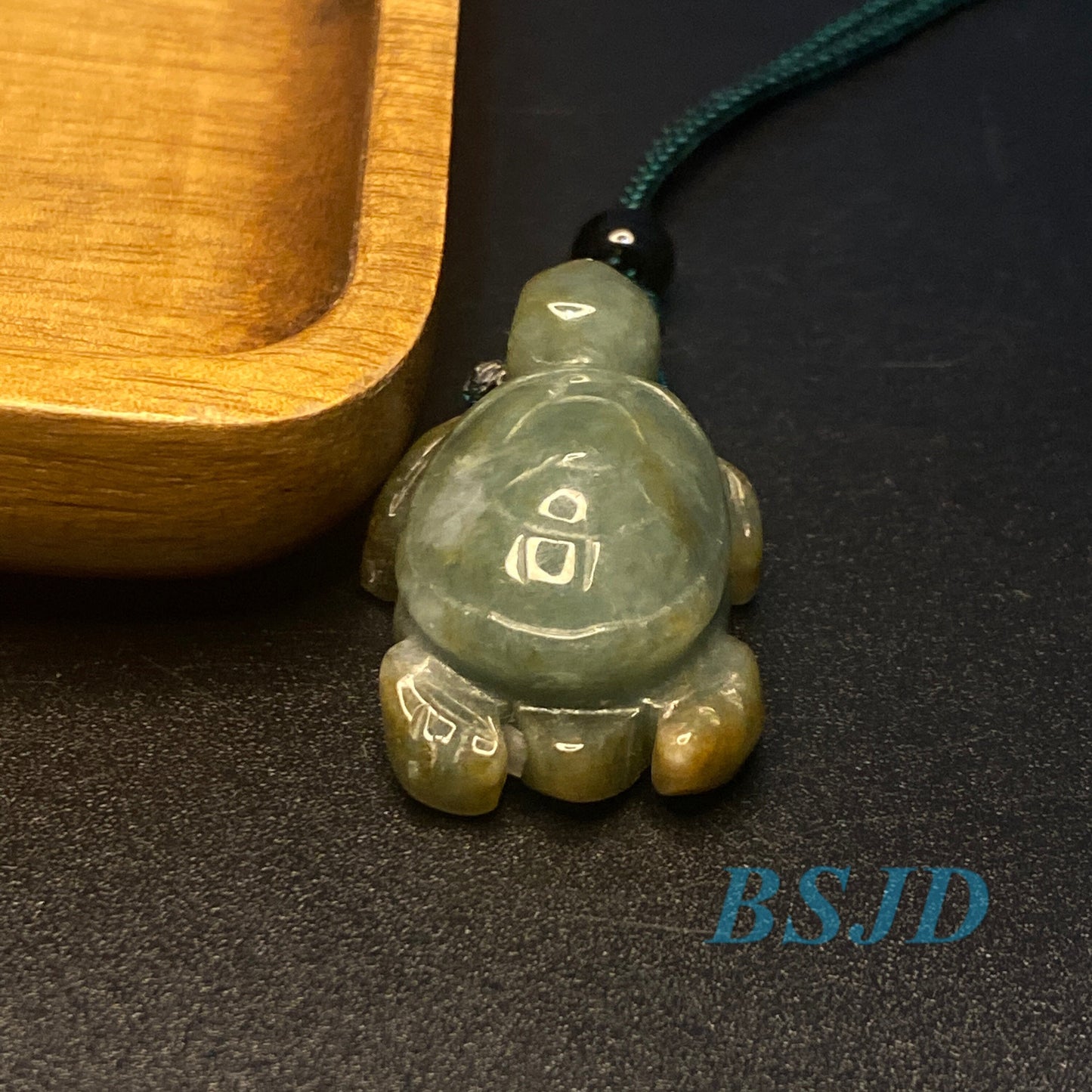 Wholesale Grade A Jade Burma jadeite Beads turtle pendant Type A jade Ice Myanmar Jadeite DIY necklace kid jade gift charms ornament