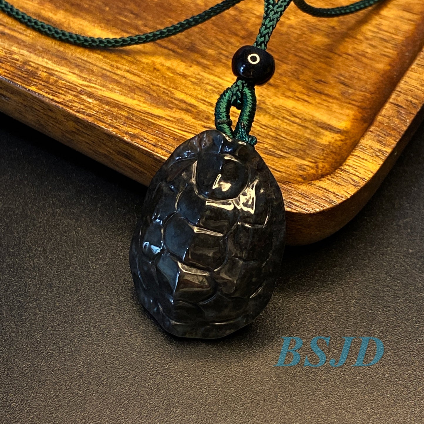 Schildkrötenpanzer Großhandel Grade A Jade Burma Jadeit Perlen Anhänger Typ A Jade Eis Myanmar Jadeit DIY Halskette Kind Jade Geschenk Charms Ornament