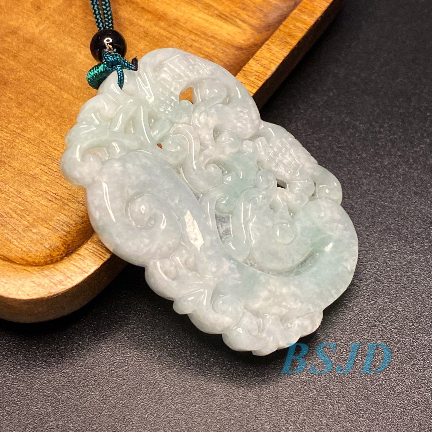 1 STÜCK Vintage Grade A Natürlicher Drache und Phönix Grüner Jade ICE Jadeit Chinesischer Valentinstag Anhänger Le Retro Hochzeitstag Geschenk