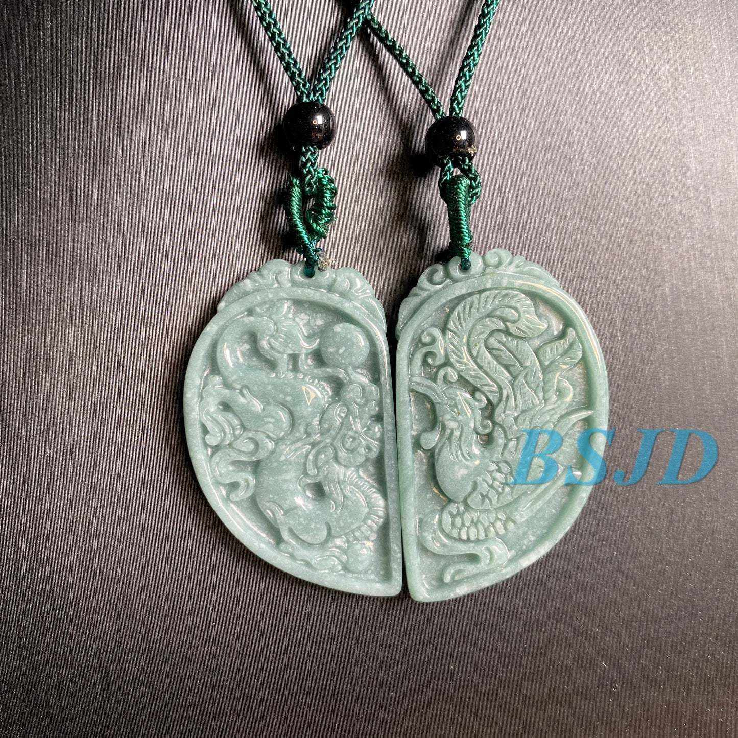 1pair Vintage Heart shape Grade A jade Broken heart Dragon and phoenix Blue Jade ICE Jadeite Valentine's Day Pendant Le retro Guatemala jade