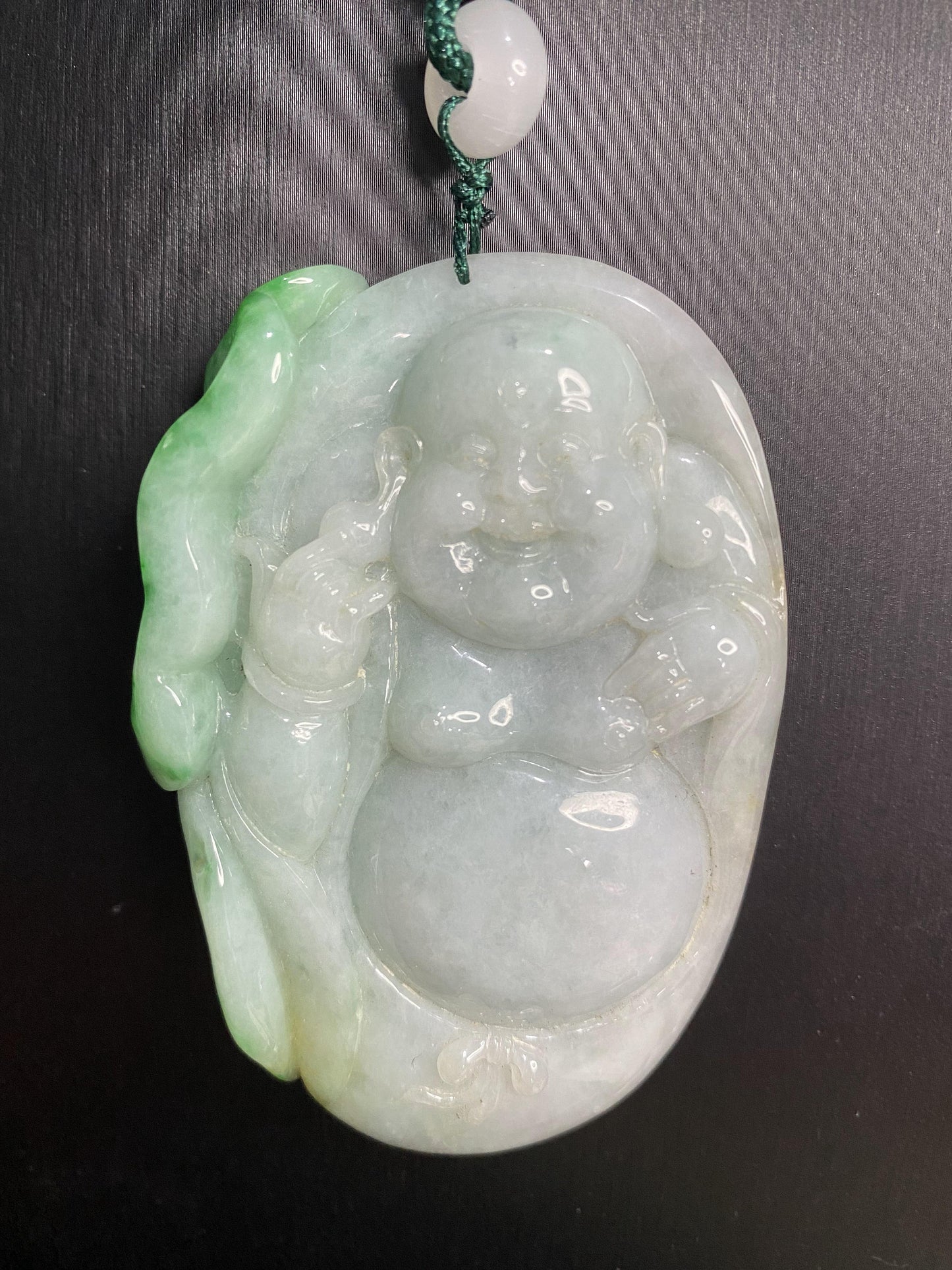 Natural Green Grade A jade  Hand pieces Massage Hand craved Natural Green Jadeite BEADS Pendant Gemstone A stone