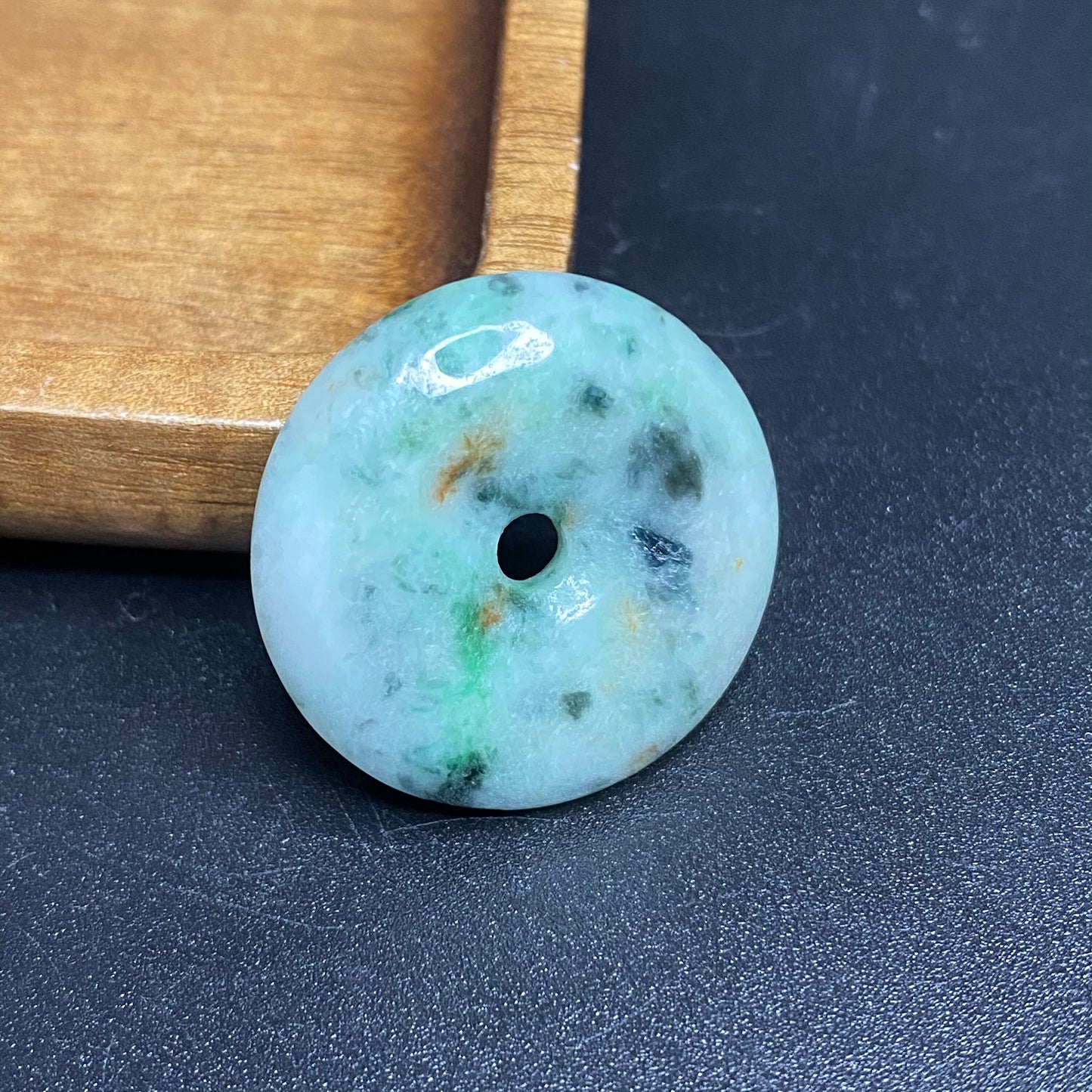 Donut Natural Green Grade A Jade Ice burma Jadeite Lady pendant necklace BEADS Anhänger Gemstone Kid baby Жадеит jadéite Flat 翡翠 平安扣