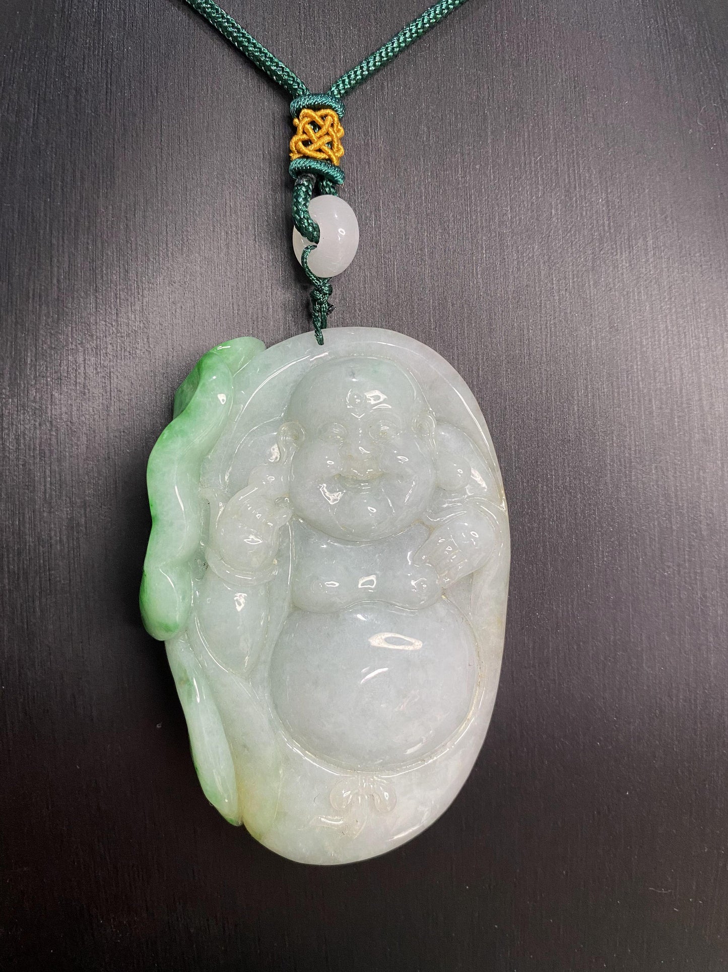 Natural Green Grade A jade  Hand pieces Massage Hand craved Natural Green Jadeite BEADS Pendant Gemstone A stone