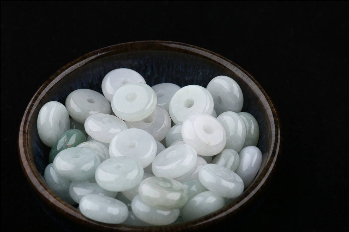 100PCS (Wholesale) 8-12mm Grade A ICY Jade Jadeite Flat Roundness Beads Ball GREEN WHITE Button peace buckle Chinese Best-jade