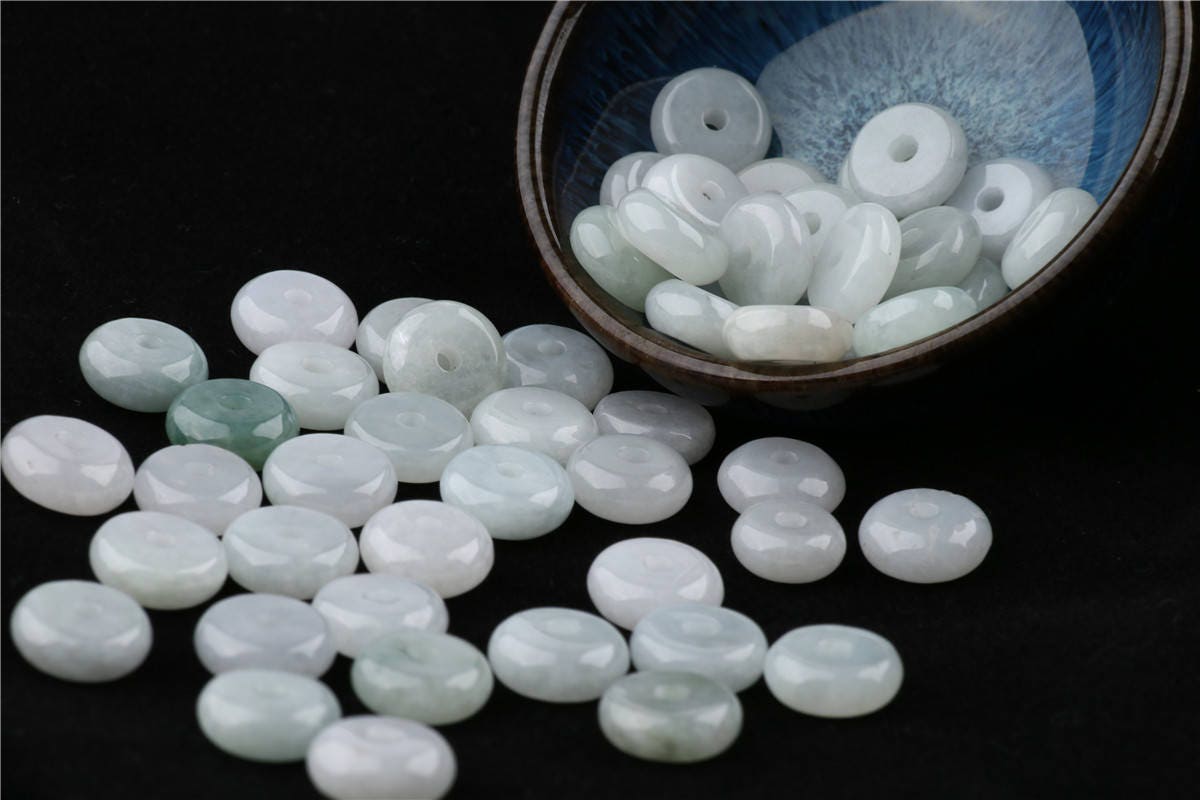 100PCS (Wholesale) 8-12mm Grade A ICY Jade Jadeite Flat Roundness Beads Ball GREEN WHITE Button peace buckle Chinese Best-jade