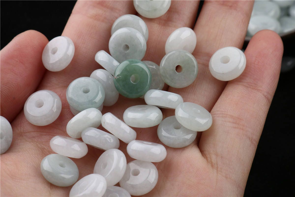 100PCS (Wholesale) 8-12mm Grade A ICY Jade Jadeite Flat Roundness Beads Ball GREEN WHITE Button peace buckle Chinese Best-jade