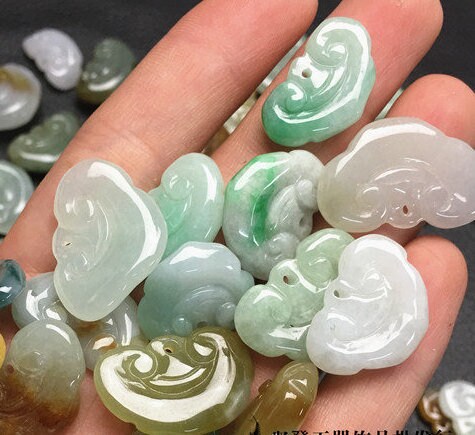 30PCS Type A jadeite Ruyi Wishful Pendant Natural Grade A Green Jade ICE Jadeite Burma Beads Baby girl necklace Chinese Carved ,Myanmar