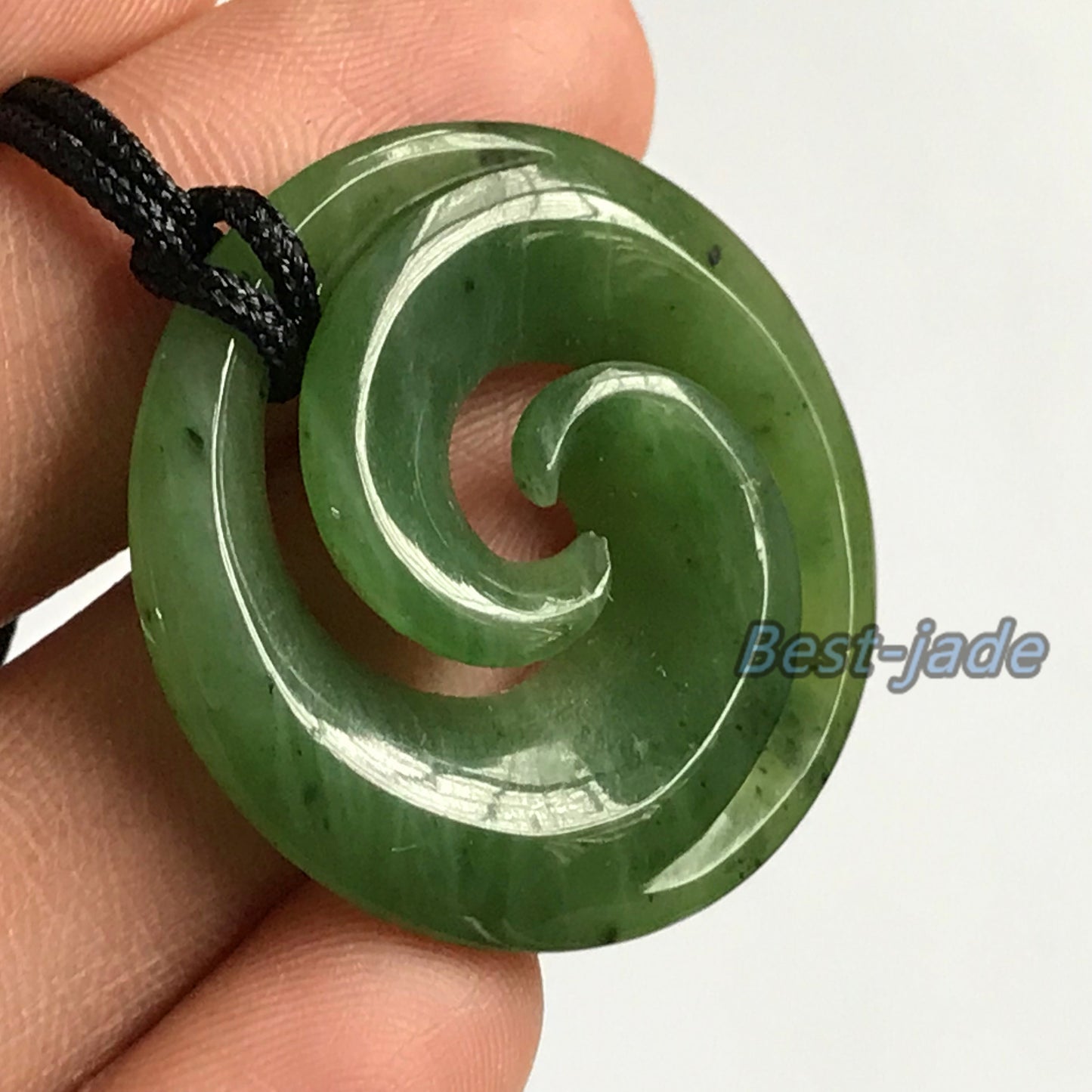 Double hook Natural Green Nephrite Jade Pendant NEW ZEALAND Maori Style Greenstone Pounamu Canadian JADE Koru Round Disc Hook Necklace