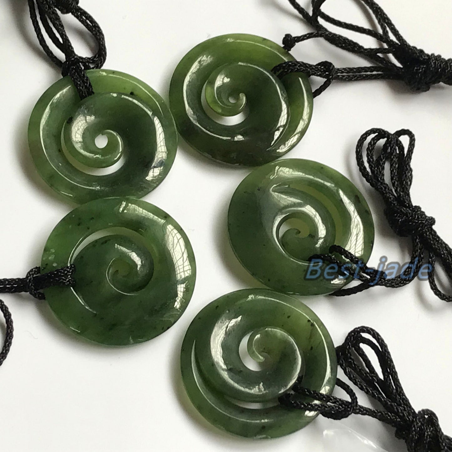 Disc hook Natural Green Nephrite Jade Pendant NEW ZEALAND Maori Style Greenstone Pounamu Canadian JADE Koru Round Disc Hook Necklace