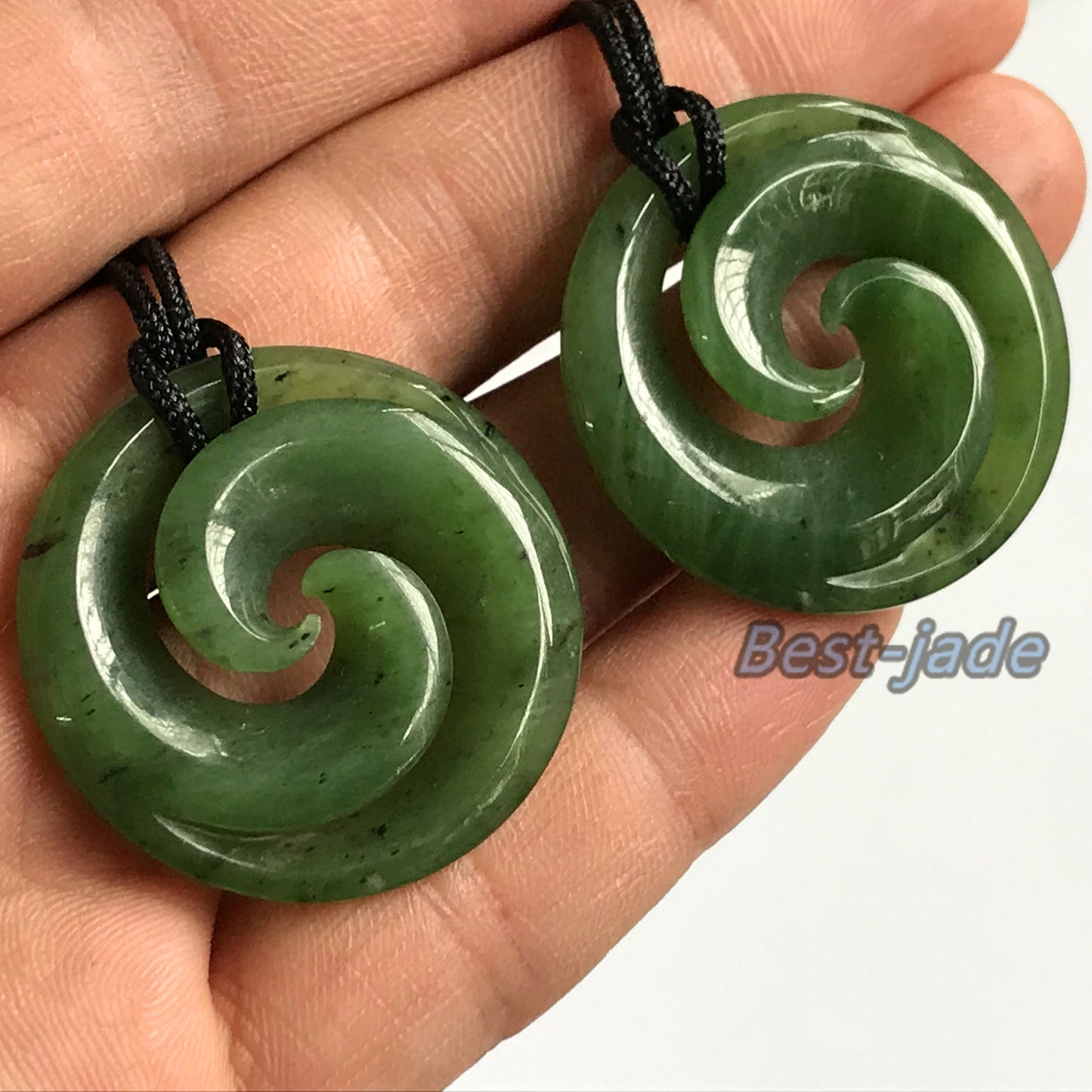 Double hook Natural Green Nephrite Jade Pendant NEW ZEALAND Maori Style Greenstone Pounamu Canadian JADE Koru Round Disc Hook Necklace