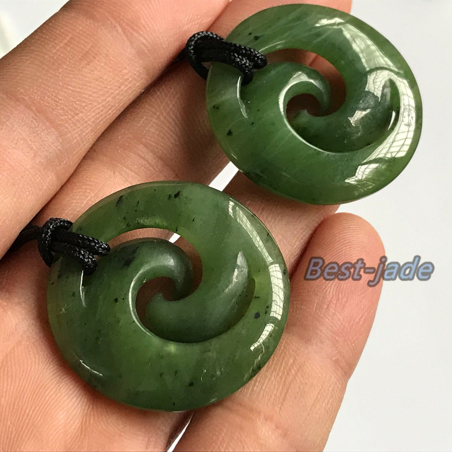 Double hook Natural Green Nephrite Jade Pendant NEW ZEALAND Maori Style Greenstone Pounamu Canadian JADE Koru Round Disc Hook Necklace