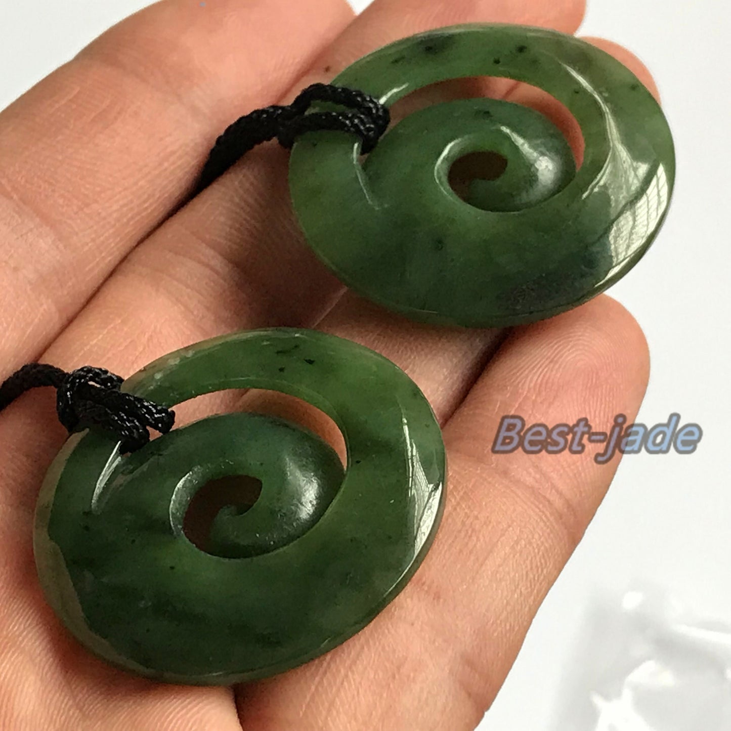 Disc hook Natural Green Nephrite Jade Pendant NEW ZEALAND Maori Style Greenstone Pounamu Canadian JADE Koru Round Disc Hook Necklace