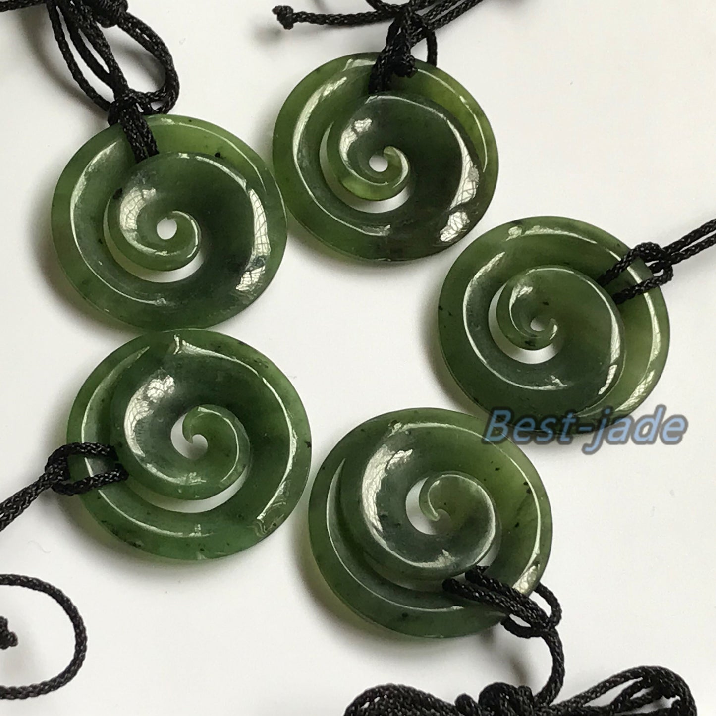 Disc hook Natural Green Nephrite Jade Pendant NEW ZEALAND Maori Style Greenstone Pounamu Canadian JADE Koru Round Disc Hook Necklace