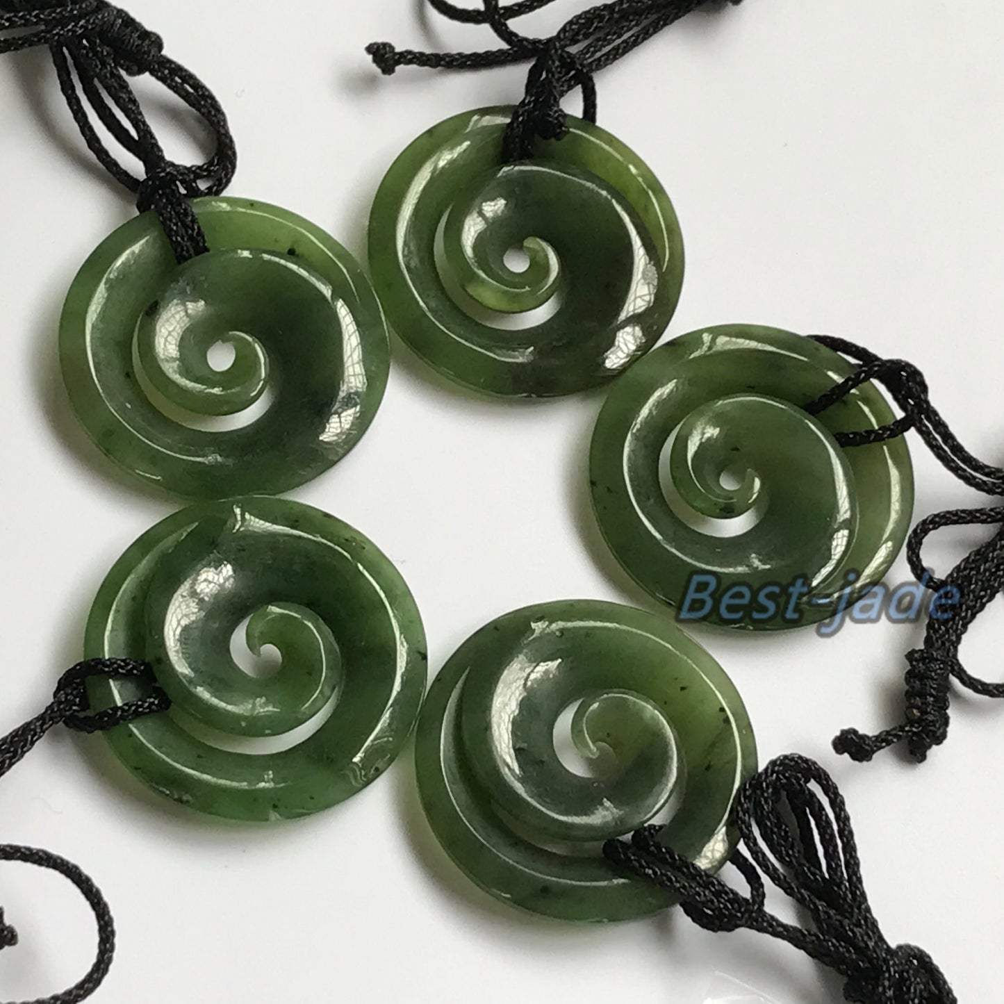 Disc hook Natural Green Nephrite Jade Pendant NEW ZEALAND Maori Style Greenstone Pounamu Canadian JADE Koru Round Disc Hook Necklace