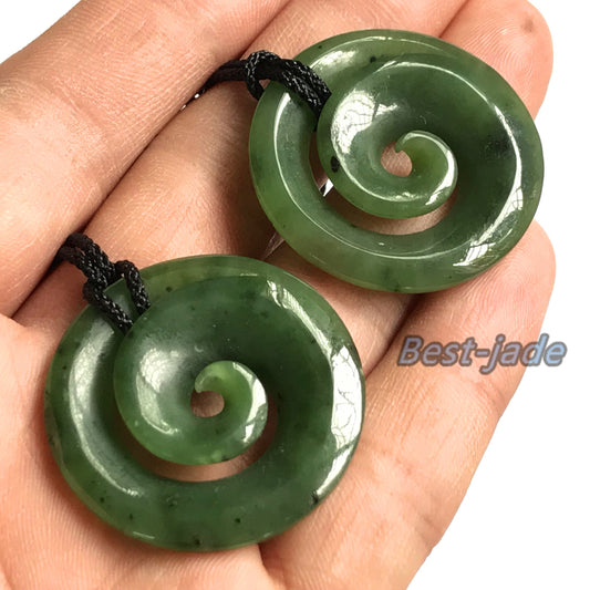 Disc hook Natural Green Nephrite Jade Pendant NEW ZEALAND Maori Style Greenstone Pounamu Canadian JADE Koru Round Disc Hook Necklace