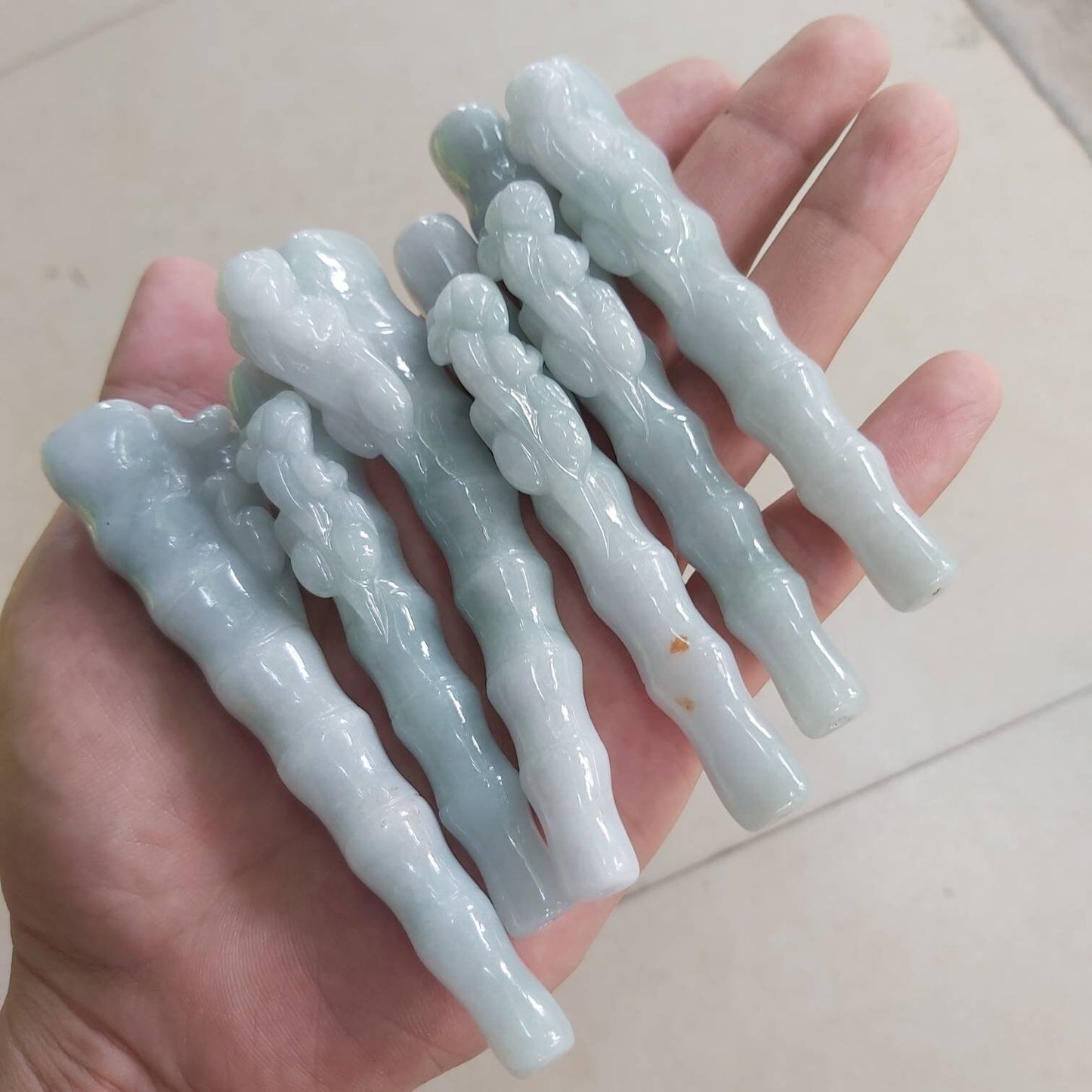 10 pcs () Hand carved cigarette holder Mouthpiece Moer Grade A Natural necklace Green Jade ICE Jadeite Chinese Carved ,birthday gift men's