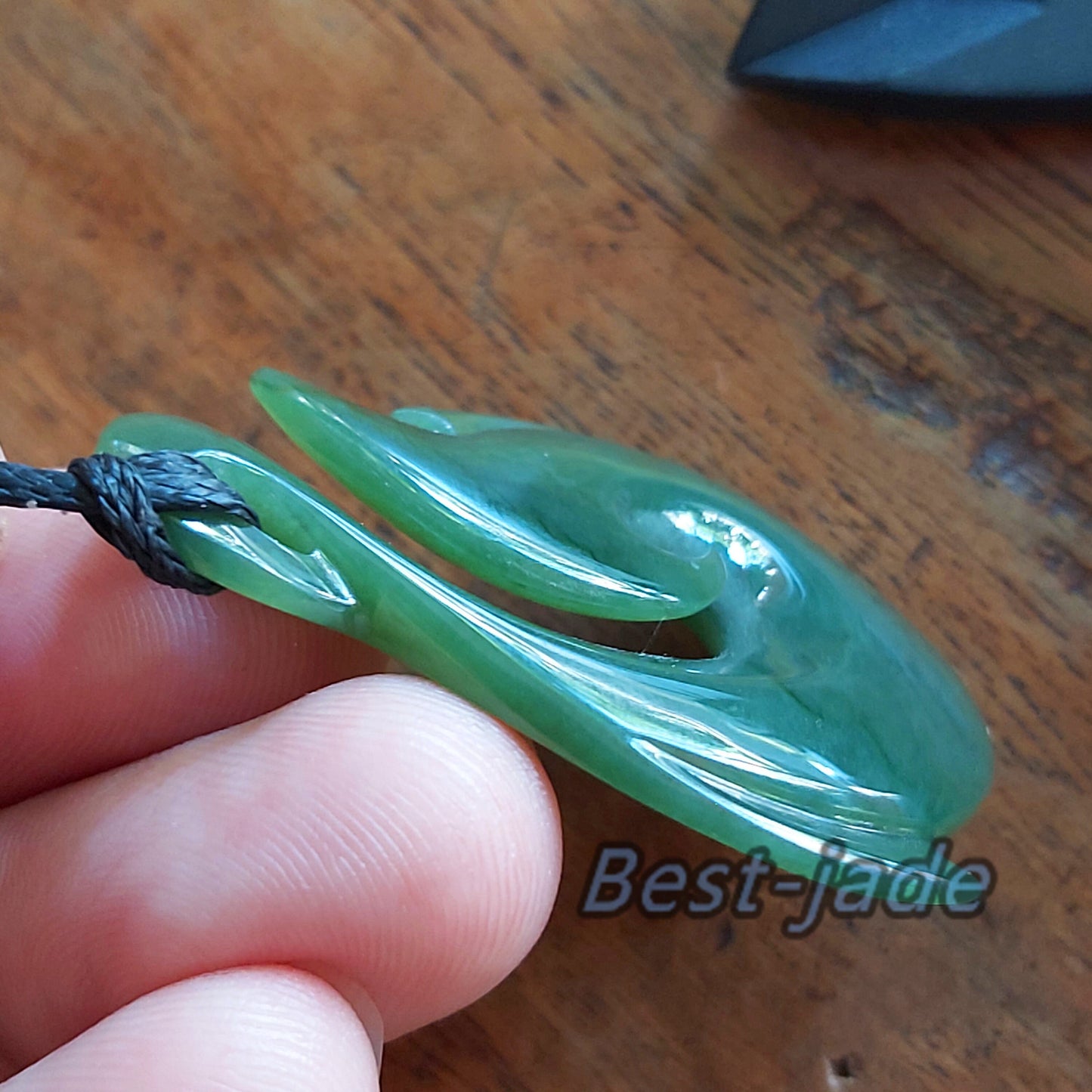 Natural Green Nephrite Jade Pendant NEW ZEALAND Maori Style Greenstone Pounamu Koru Aquaman Fish Hook Necklace