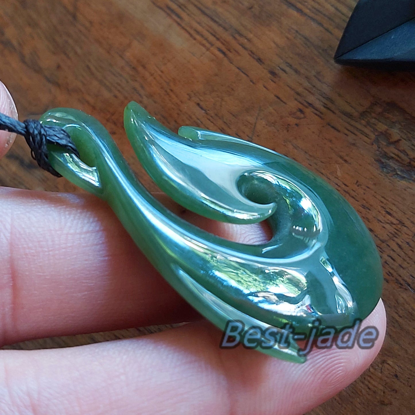 Natural Green Nephrite Jade Pendant NEW ZEALAND Maori Style Greenstone Pounamu Koru Aquaman Fish Hook Necklace