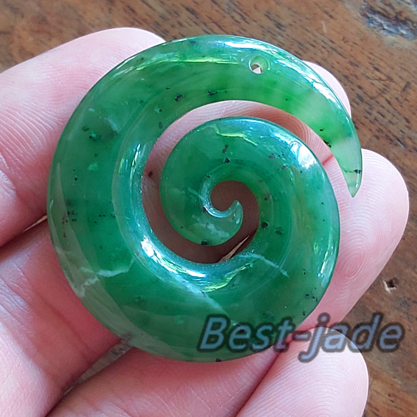 Disc hook Natural Green Nephrite Jade Pendant NEW ZEALAND Maori Style Greenstone Pounamu Canadian JADE Koru Round Disc Hook Necklace