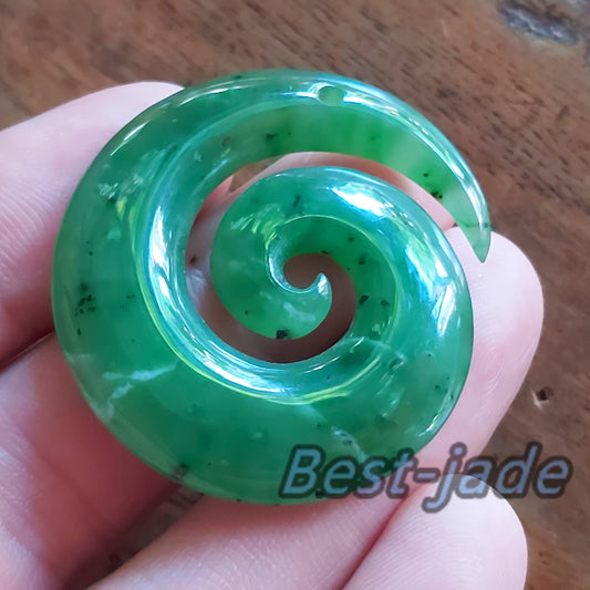 Disc hook Natural Green Nephrite Jade Pendant NEW ZEALAND Maori Style Greenstone Pounamu Canadian JADE Koru Round Disc Hook Necklace