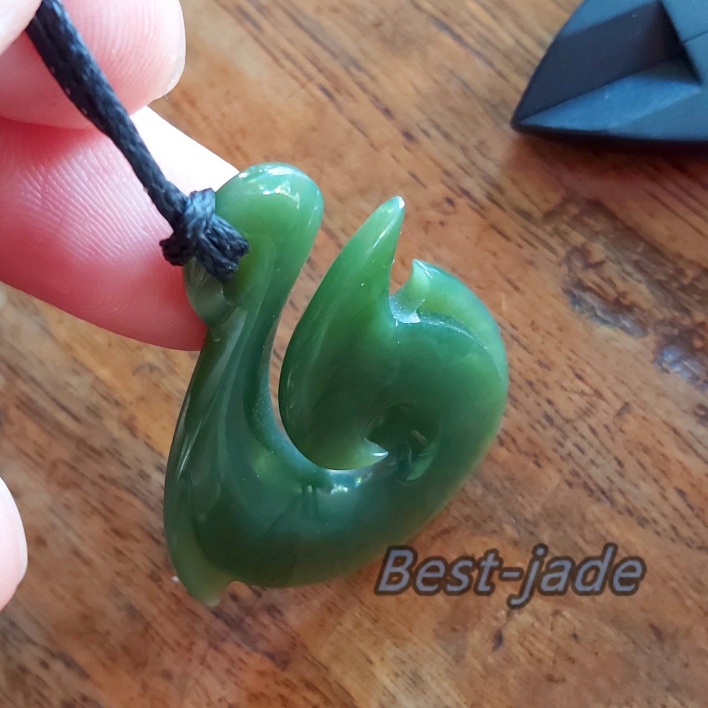 Natural Green Nephrite Jade Pendant NEW ZEALAND Maori Style Greenstone Pounamu Koru Aquaman Fish Hook Necklace