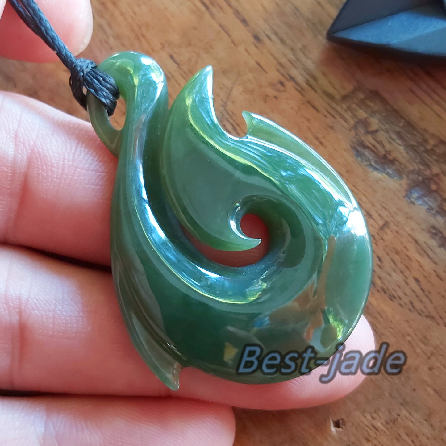 Natural Green Nephrite Jade Pendant NEW ZEALAND Maori Style Greenstone Pounamu Koru Aquaman Fish Hook Necklace