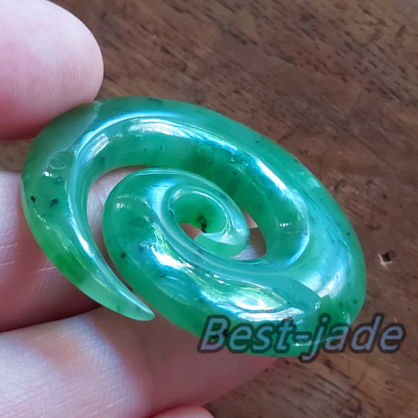 Disc hook Natural Green Nephrite Jade Pendant NEW ZEALAND Maori Style Greenstone Pounamu Canadian JADE Koru Round Disc Hook Necklace