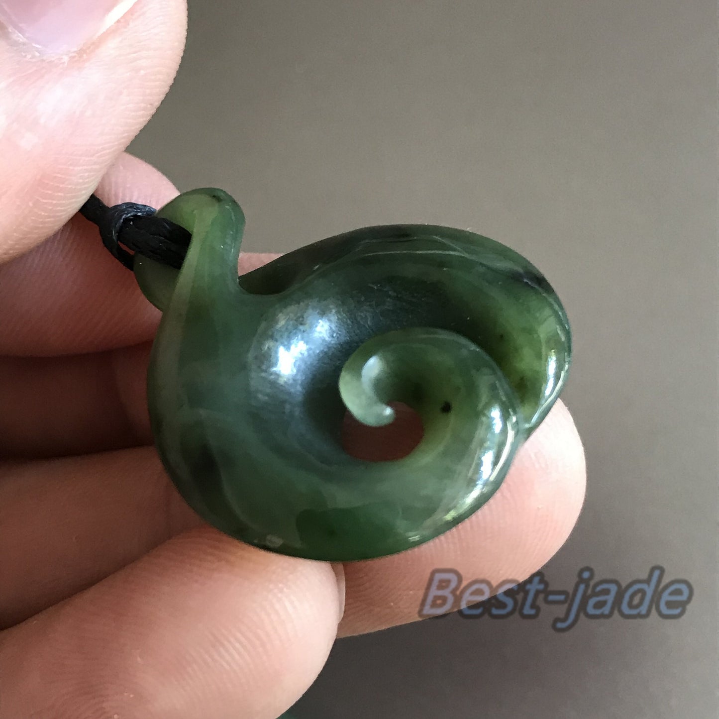 Natural Green Nephrite Jade Pendant NEW ZEALAND Maori Style Greenstone Pounamu Koru Aquaman Fish Hook Necklace