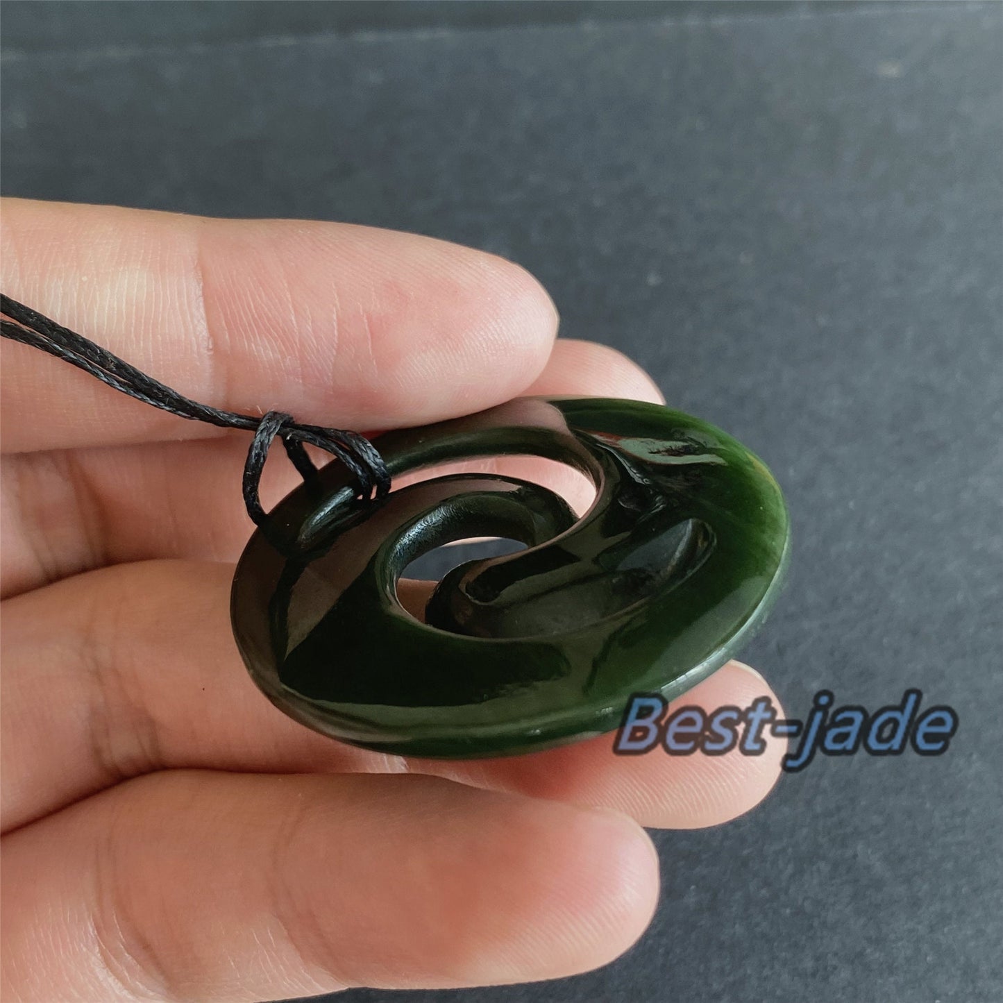 Double hook Natural Green Nephrite Jade Pendant NEW ZEALAND Maori Style Greenstone Pounamu Canadian JADE Koru Round Disc Hook Necklace