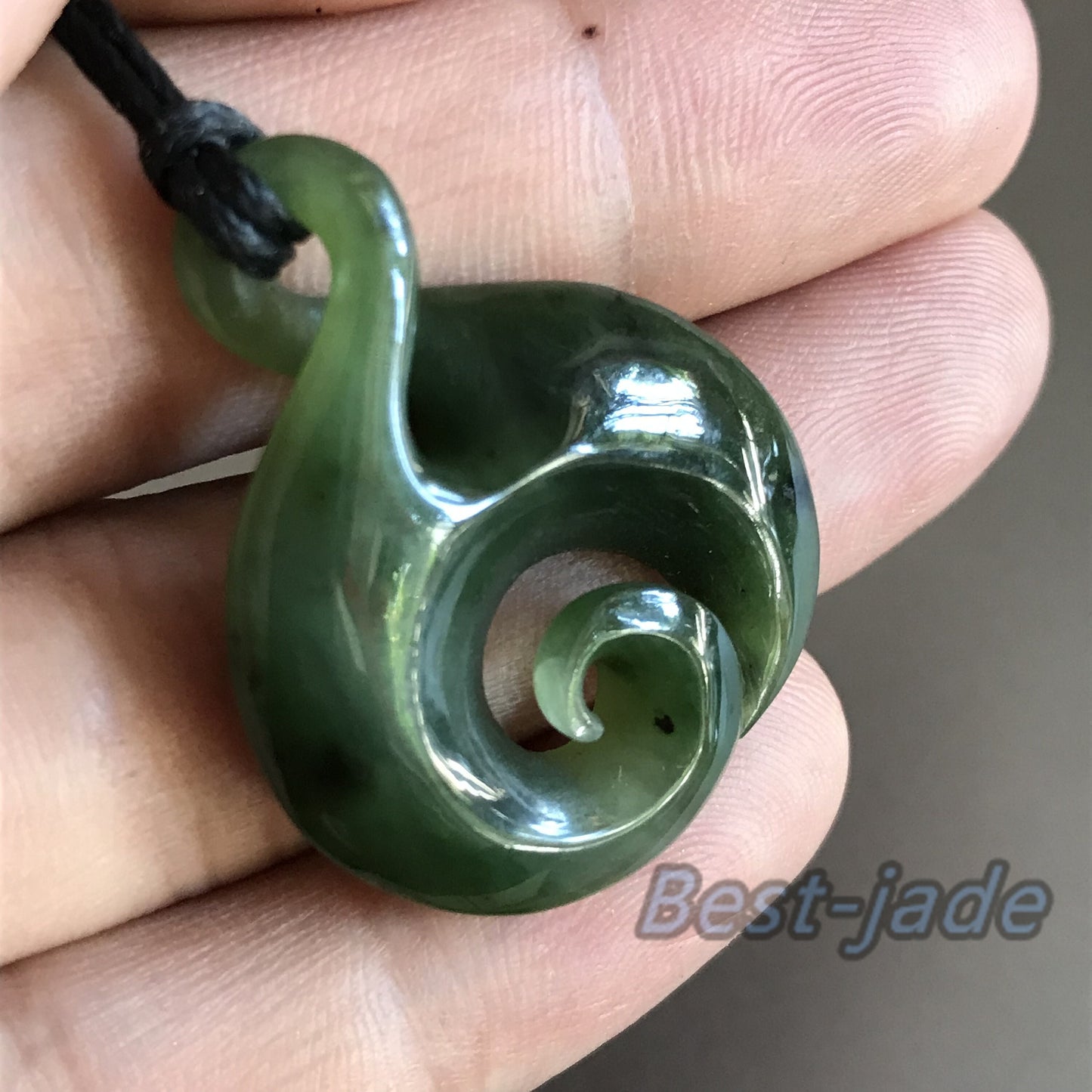 Natural Green Nephrite Jade Pendant NEW ZEALAND Maori Style Greenstone Pounamu Koru Aquaman Fish Hook Necklace