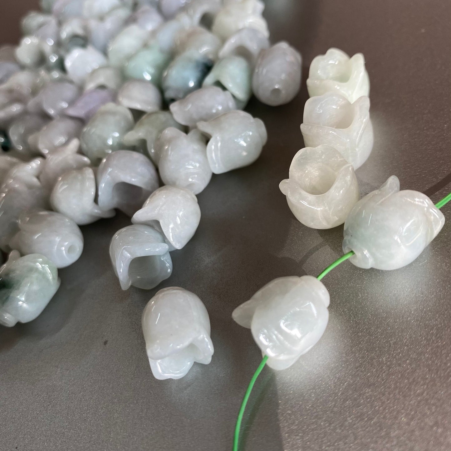 10PCS Flower Rose Beads Natural Grade A jade Green ICE Burma Jadeite bead Chinese Carved Myanmar DIY pendants necklace Blume f. fleur varié